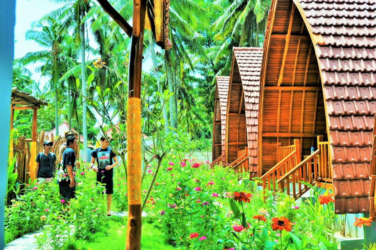 The Peace Arta Bungalow Batununggul エクステリア 写真