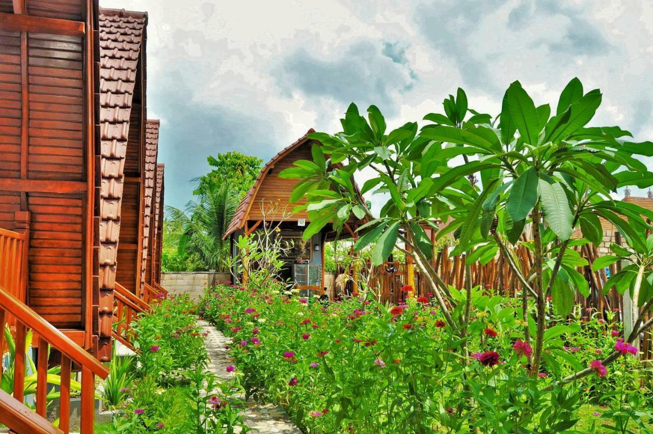 The Peace Arta Bungalow Batununggul エクステリア 写真